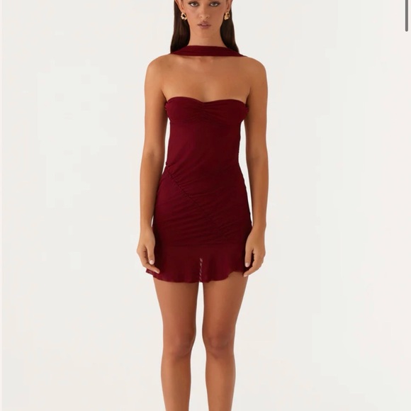 Pepper mayo pari mulberry Women’s Halter Neck Burgundy Dress - Picture 6 of 6